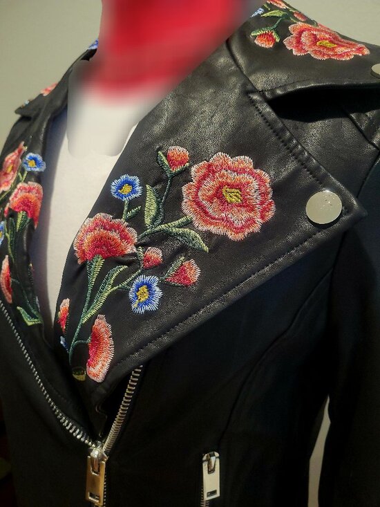 Jackets & Blazers - Embroidered Flower Black Jacket